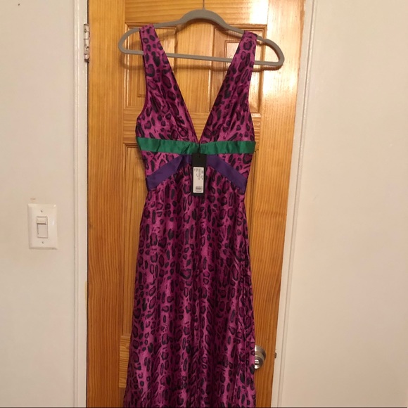 Dress - Picture 4 of 4